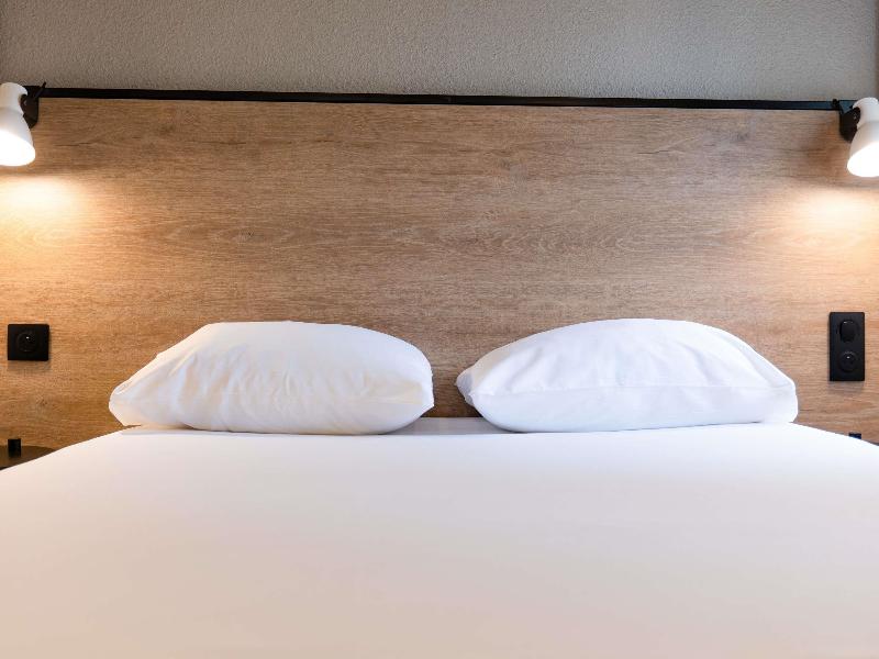 ibis Agen Centre image