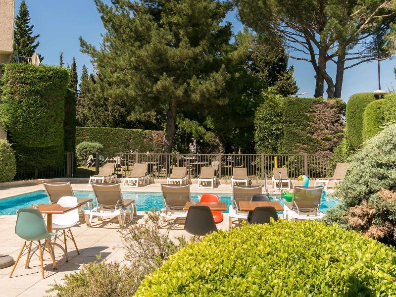 ibis Avignon Sud image