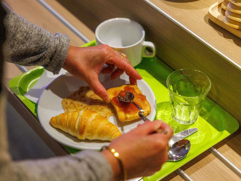 ibis budget Aix les Bains Nord image