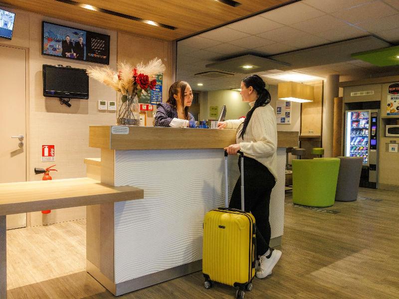 ibis budget Aix les Bains Nord image