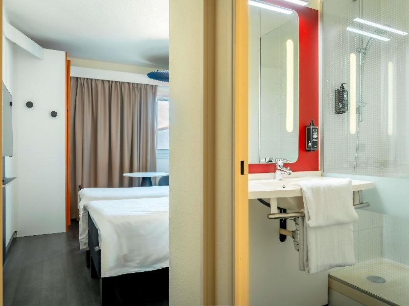 ibis Bayonne Centre image