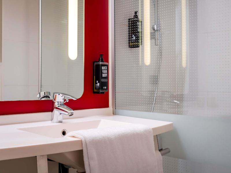 ibis Bayonne Centre image