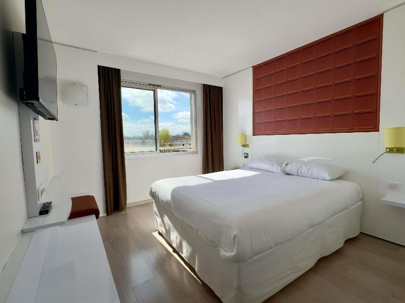 ibis Styles Bordeaux Saint Medard image