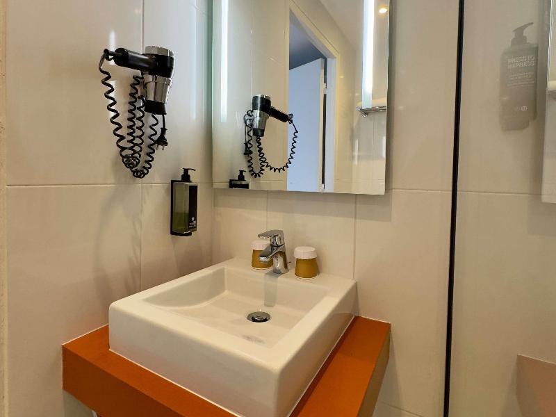 ibis Styles Bordeaux Saint Medard image