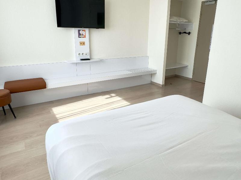ibis Styles Bordeaux Saint Medard image
