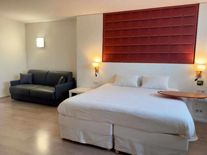 ibis Styles Bordeaux Saint Medard image