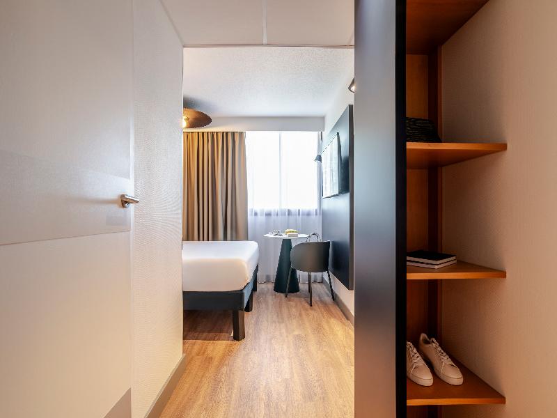 ibis Bordeaux Saint Emilion image