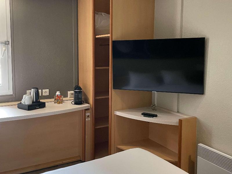 ibis Narbonne image