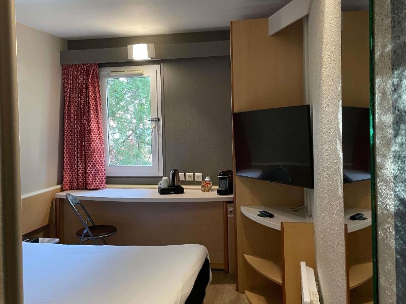 ibis Narbonne image