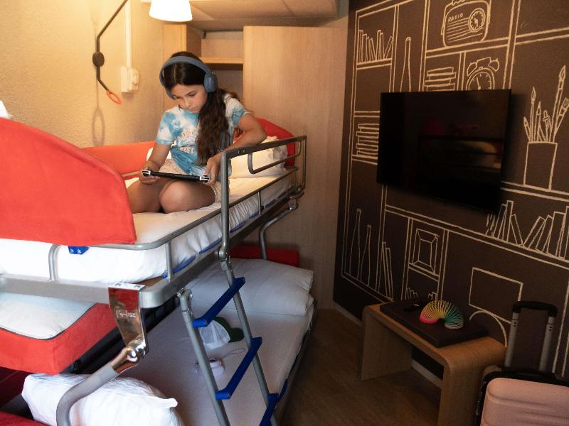 ibis Narbonne image