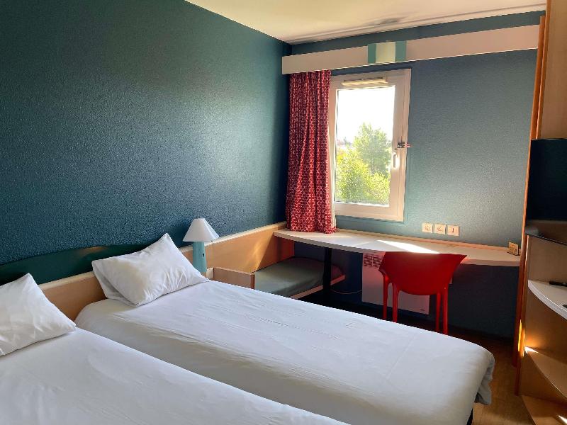 ibis Narbonne image