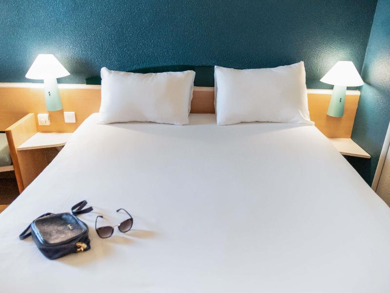 ibis Narbonne image