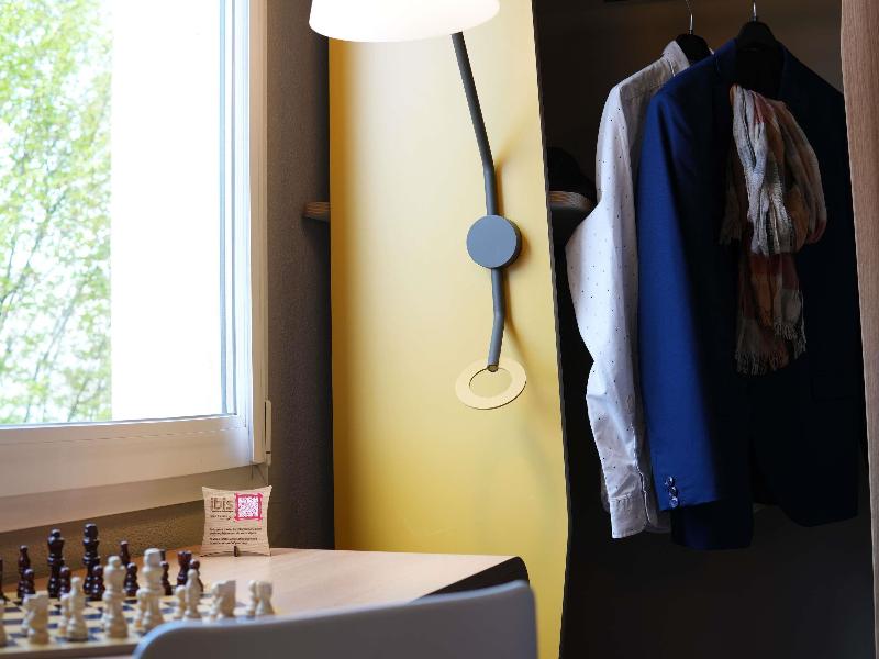 ibis Caen Porte de Bretagne image