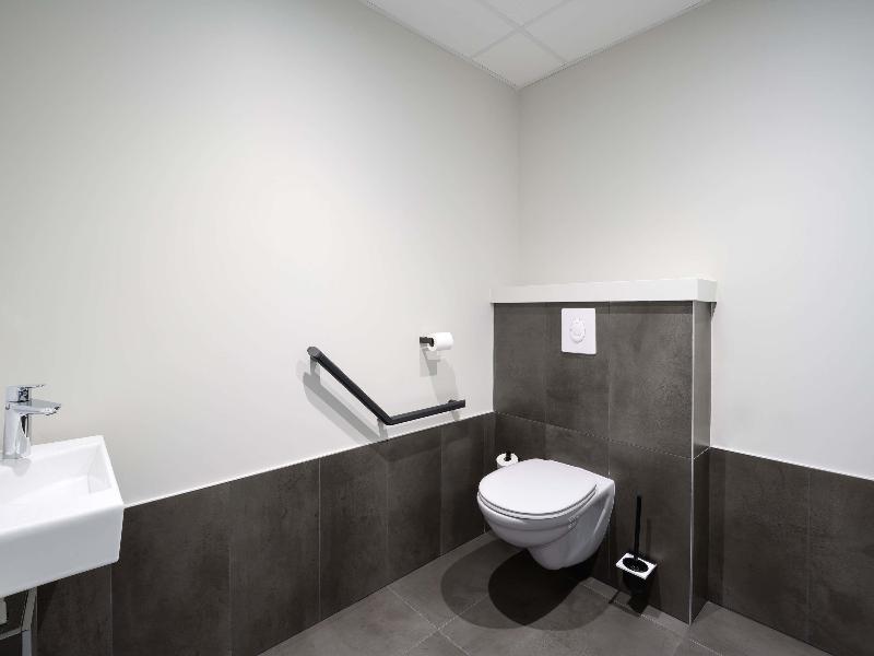 ibis Falaise Coeur de Normandie image