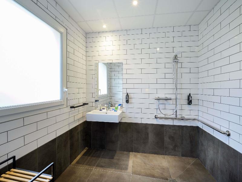 ibis Falaise Coeur de Normandie image
