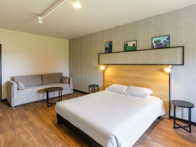 ibis Falaise Coeur de Normandie image