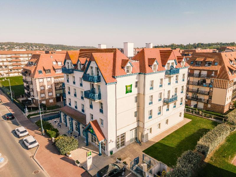 Ibis Styles Deauville Villers Plage image