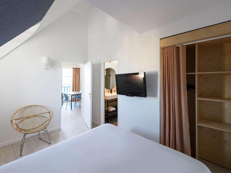 Ibis Styles Deauville Villers Plage image