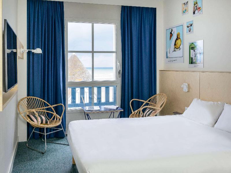 Ibis Styles Deauville Villers Plage image