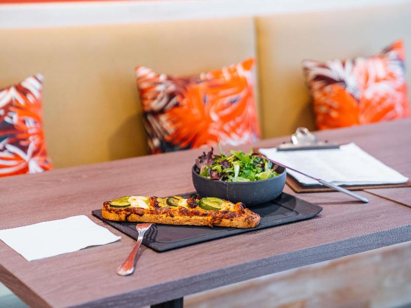 ibis Styles Antibes image