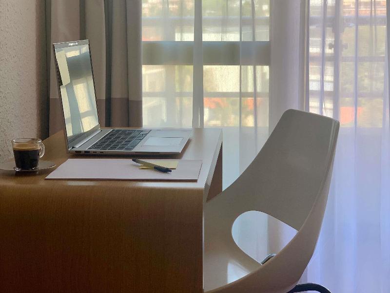 ibis Cannes Plage La Bocca image