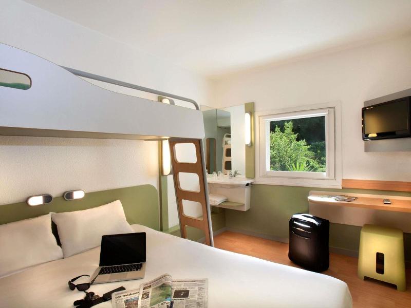 ibis budget Antibes Sophia Antipolis image