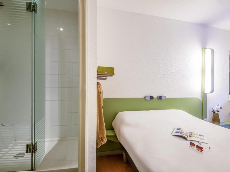 ibis budget Antibes Sophia Antipolis image