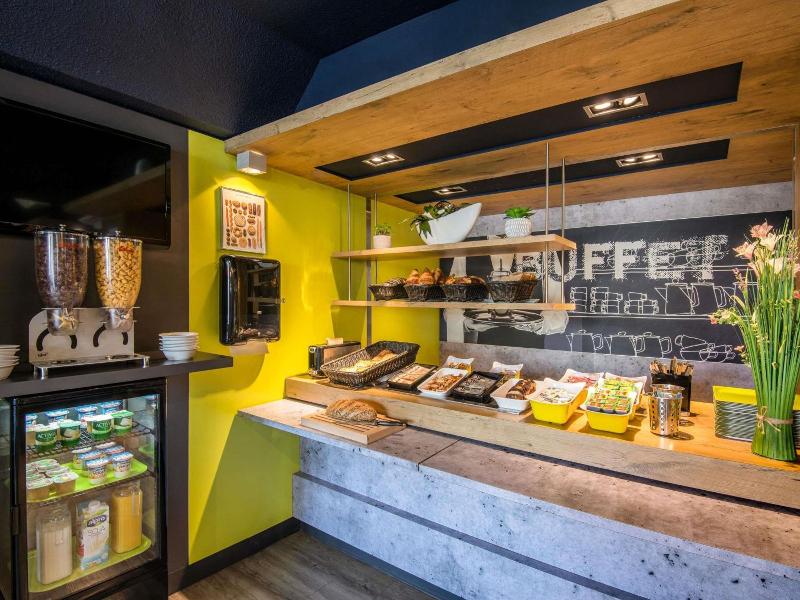 ibis budget Antibes Sophia Antipolis image