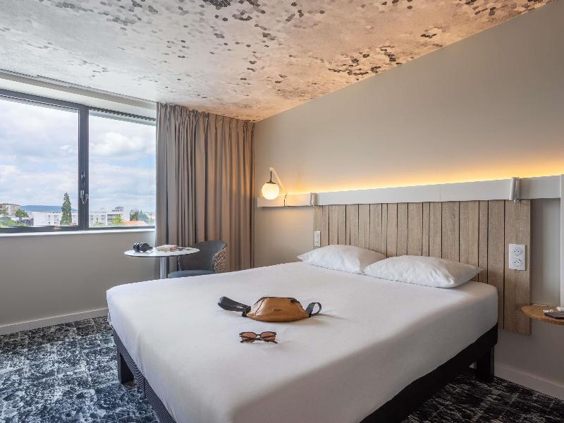ibis Clermont-Ferrand Montferrand image