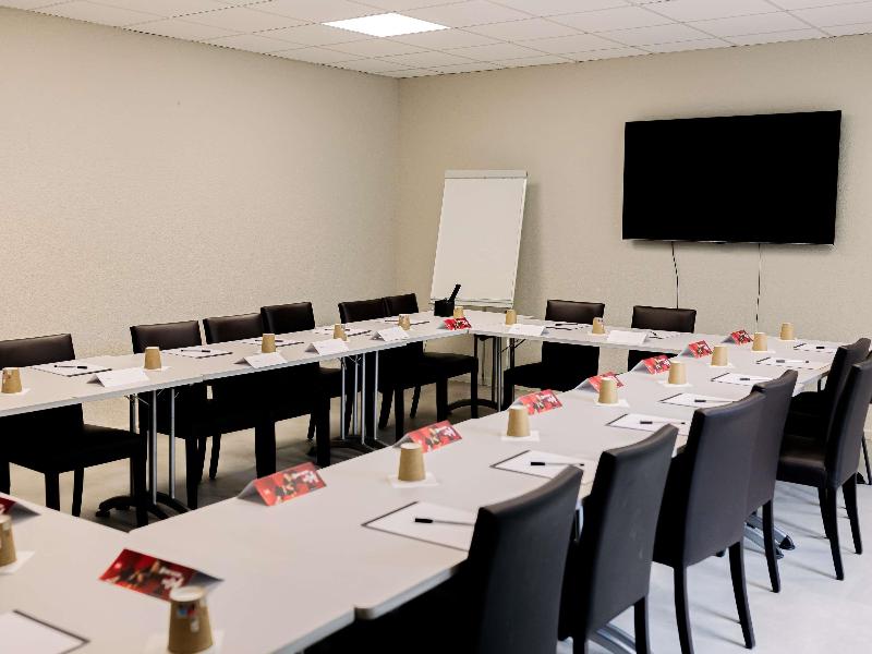 ibis Clermont-Ferrand Sud Carrefour Herbet image