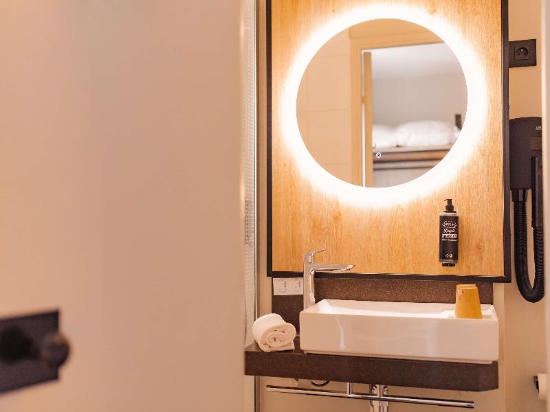 ibis Clermont-Ferrand Sud Carrefour Herbet image