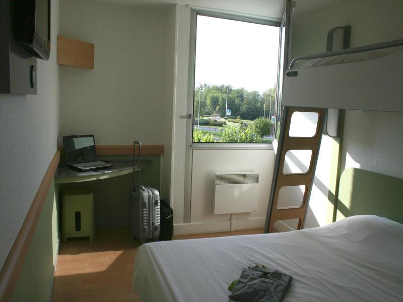 ibis budget Thiers image