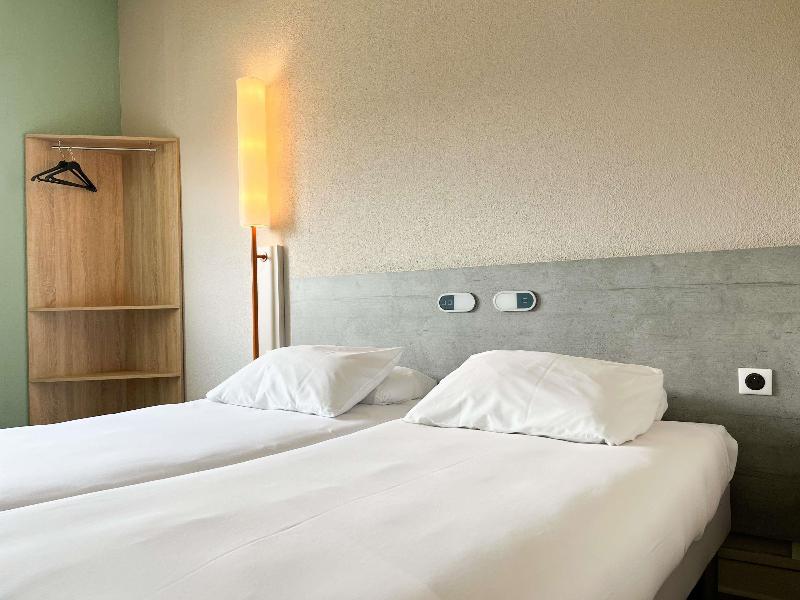 ibis budget Alès Saint Christol image