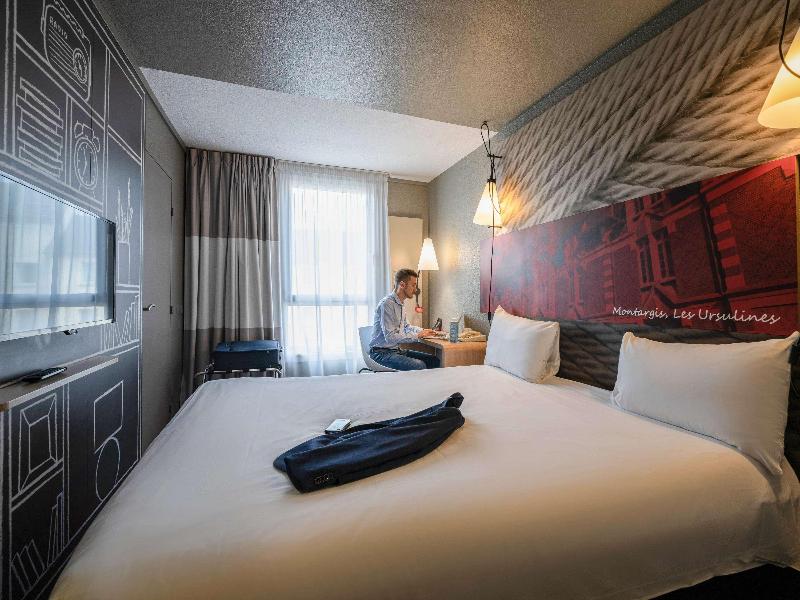 ibis Montargis image