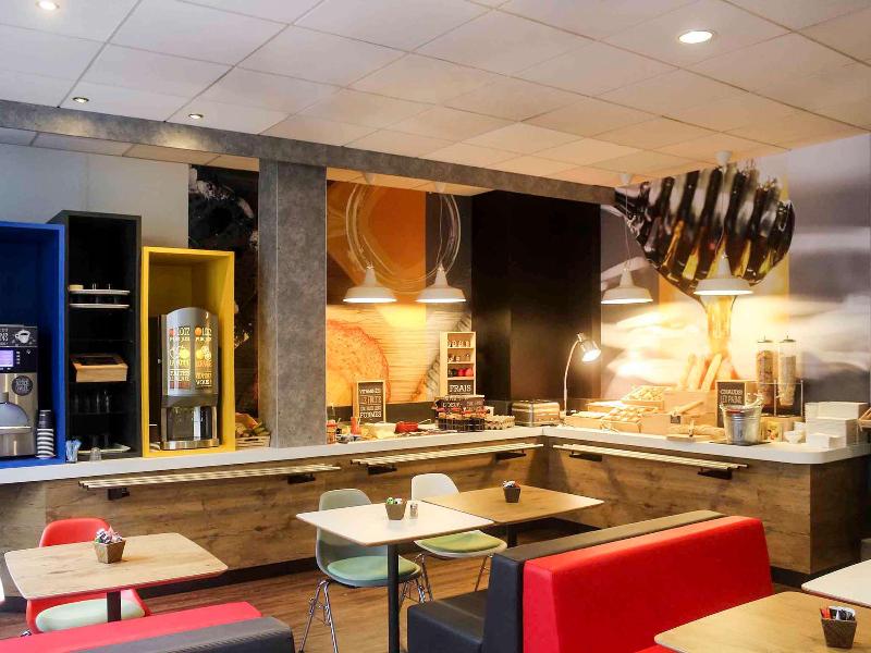 ibis Montargis image