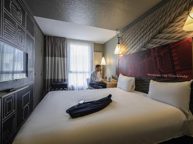 ibis Montargis image