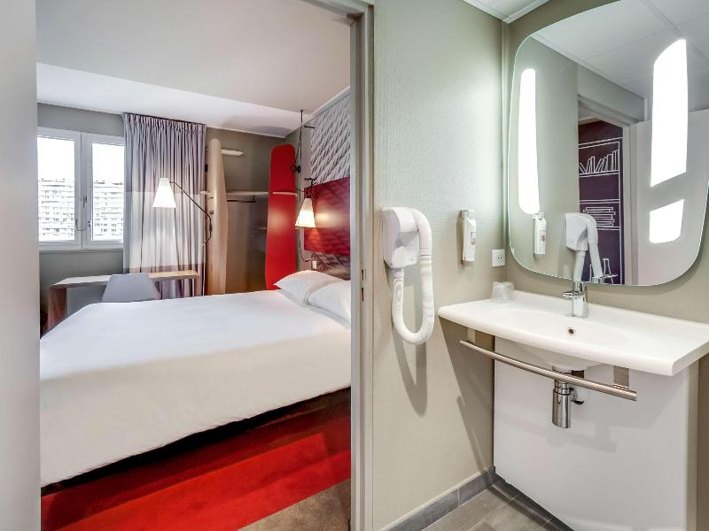 ibis Orleans Centre Gare image