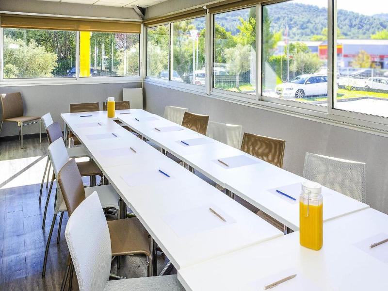 ibis budget Aubagne les Paluds Agora image
