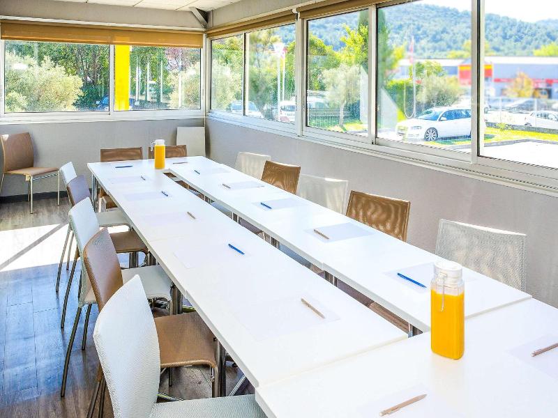 ibis budget Aubagne les Paluds Agora image