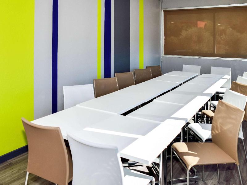 ibis budget Aubagne les Paluds Agora image