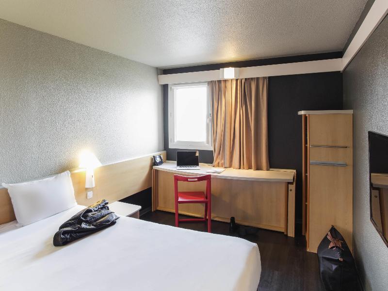 ibis Pau Lescar image