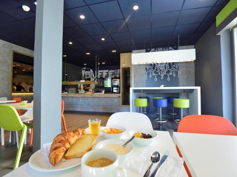 Ibis Budget Pau Lescar image