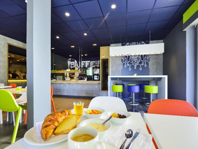 Ibis Budget Pau Lescar image