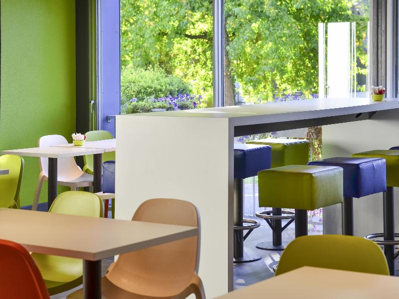 Ibis Budget Pau Lescar image