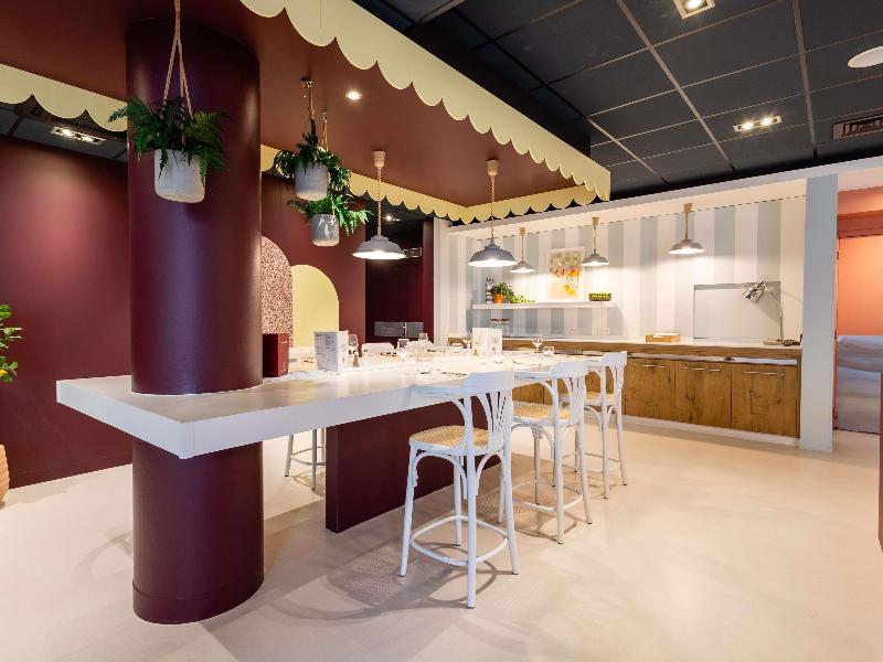 ibis Lille Centre Gares image