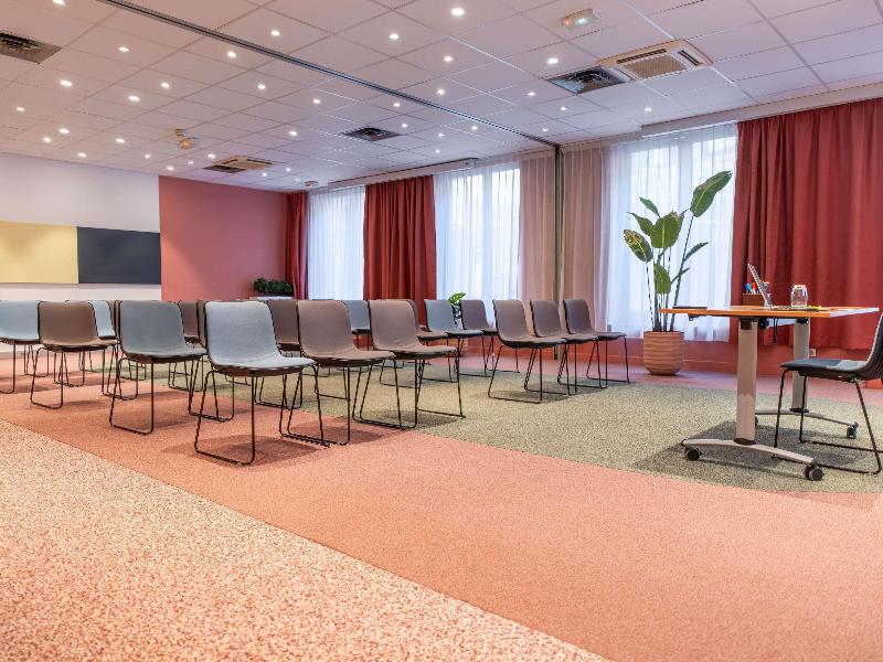ibis Lille Centre Gares image