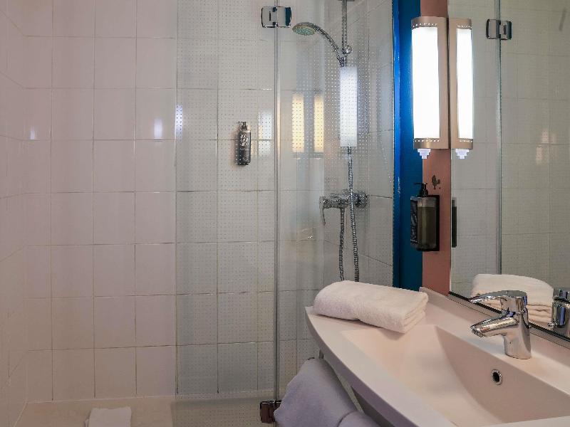 ibis Lille Lomme Centre image