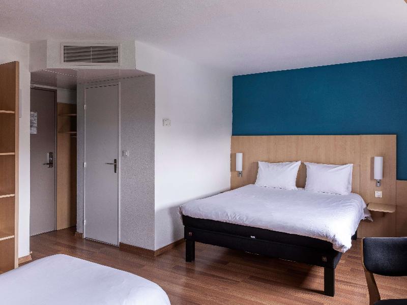ibis Lille Lomme Centre image