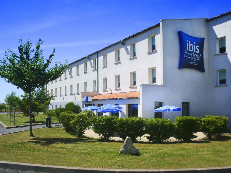 ibis budget Niort Est La Creche image