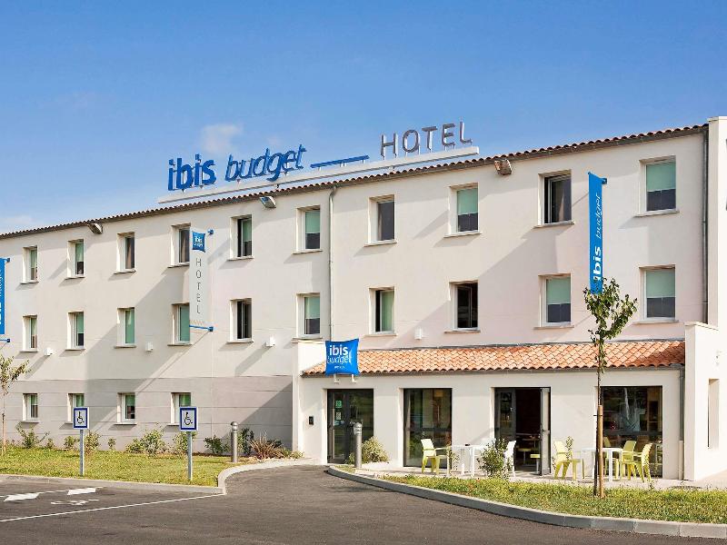 ibis budget Niort Est La Creche image